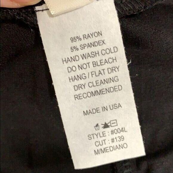 Isaac Liev Womens Swing Top T Shirt Long Sleeve Relaxed Fit Solid Green Medium - Picture 6 of 6